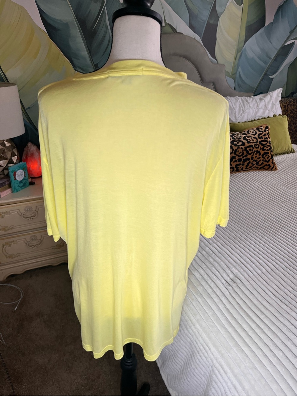 Junk Food Women’s The Beatles Yellow Graphic T-Shirt Modal Size Large NWOT - Picture 7 of 11